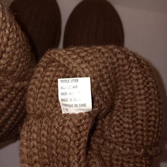 SKECHERS USA KNITTED SWEATER BOOTS - Picture 12 of 13